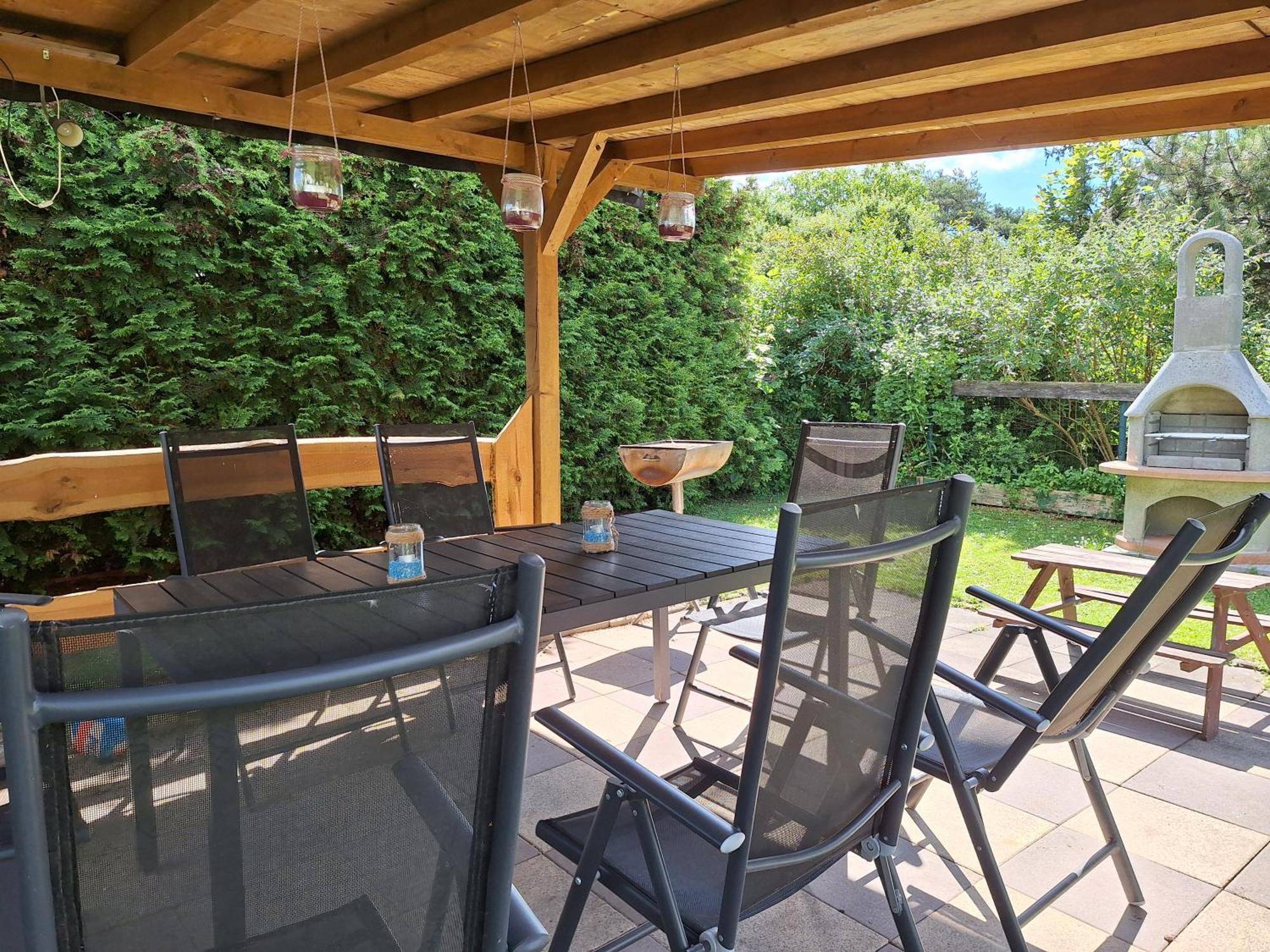 Gaststaette Und Pension Zur Schiene Мерзебург Экстерьер фото